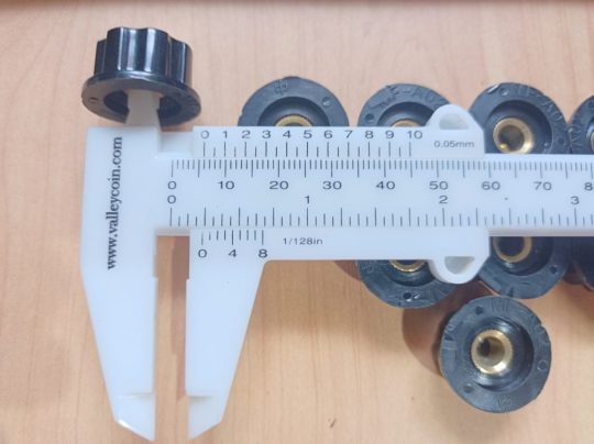 Ham Radio 9 Units Knobs Size 23mm x 6mm Used We Ship Worlwide - Image 3