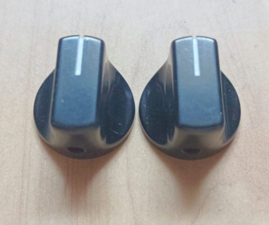 Ham Radio 2 Units Knobs Size 19mm x 6mm Used We Ship Worlwide