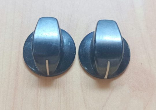 Ham Radio 2 Units Knobs Size 24mm x 6mm  Used We Ship Worlwide