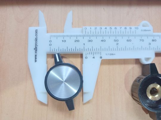 Ham Radio 2 Units Knobs Size 22mm x 6mm Used We Ship Worlwide - Image 5