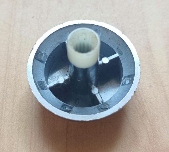 Ham Radio Silver Knobs Size 31mm X 5mm  Used We Ship Worlwide - Image 2