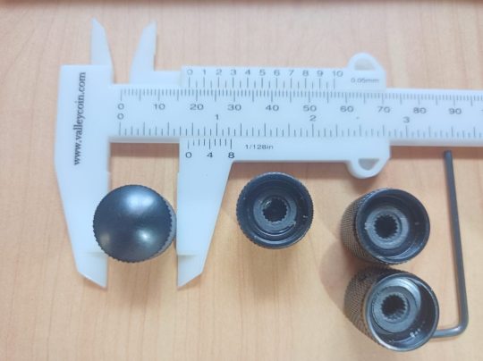 Ham Radio Metalic Black Set 4 Knobs Size 13mm x 6mm Used We Ship Worlwide - Image 4