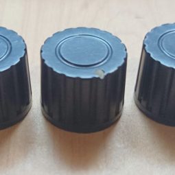 Ham Radio 3 Units Sato Knobs Size 13mm x 6mm Used We Ship Worlwide
