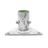 Base Triangular para Mástil de 1 a 2 con Opresores. Galvanizado por Inmersión en Caliente.